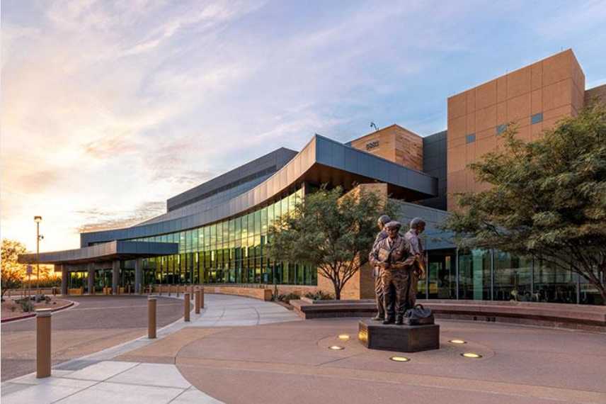 Mayo Clinic Arizona: Redefining Healthcare Through Excellence Since 1987